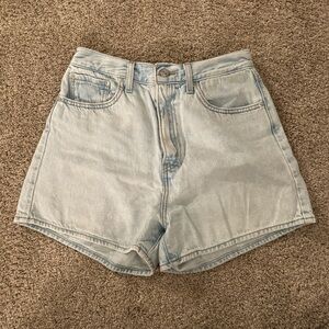 Levi’s High Waisted Loose Shorts